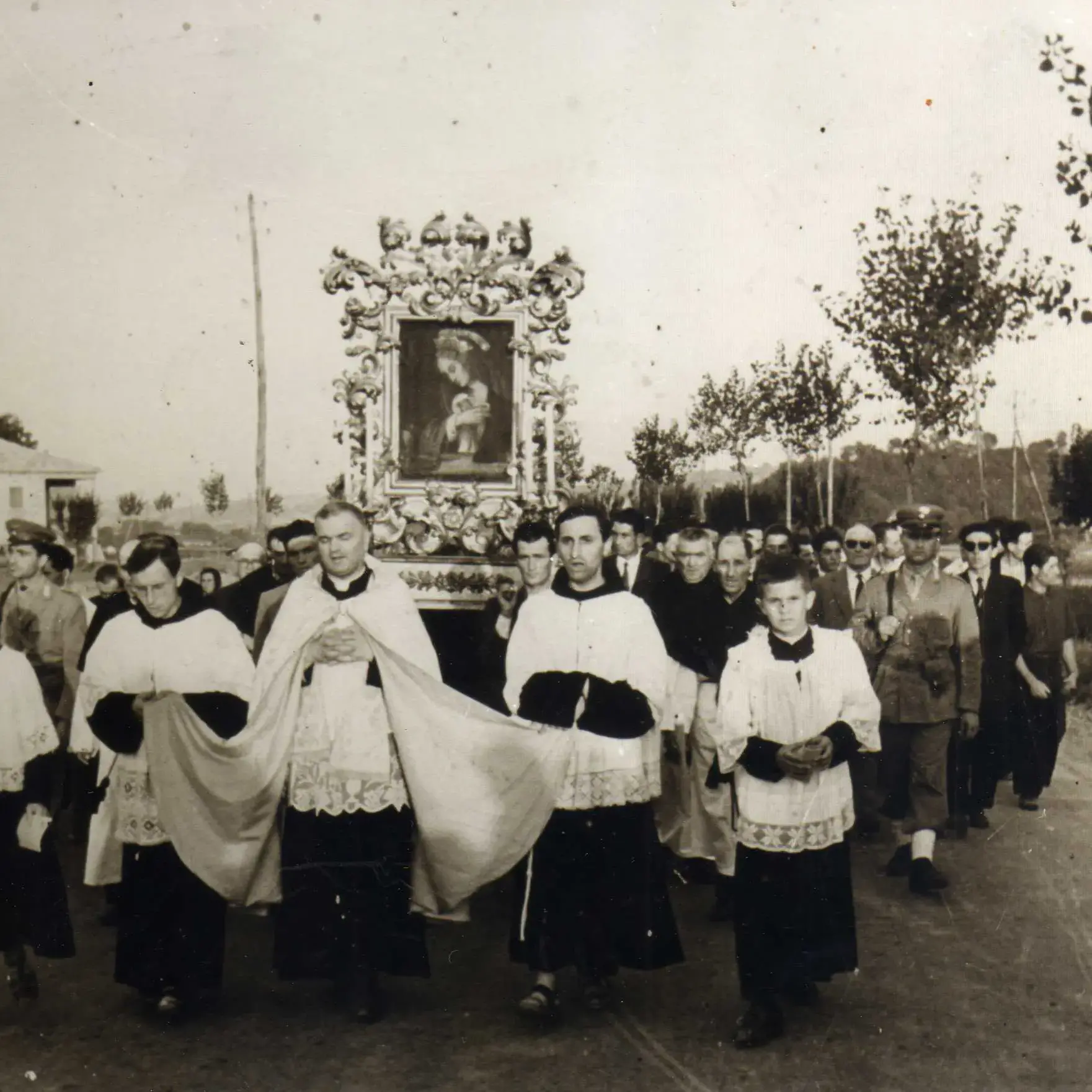 Chiesa della Pieve Vecchia processione